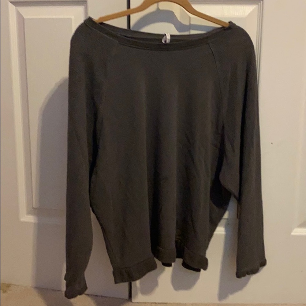 Grey big sleeve sweater